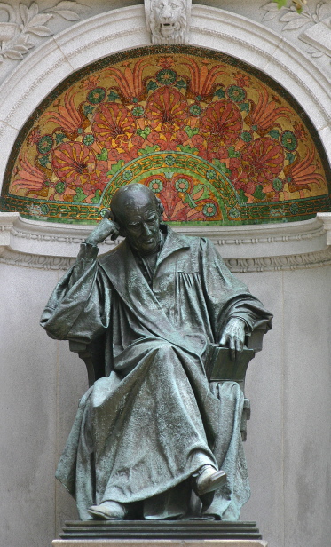 Hahnemann-Denkmal am Scott Circle in Washington D.C., USA